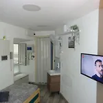 Nocleg ze śniadaniem Central Nest 3*